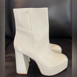 NEW Larroudé Dolly Leather Platform Boots SZ 9